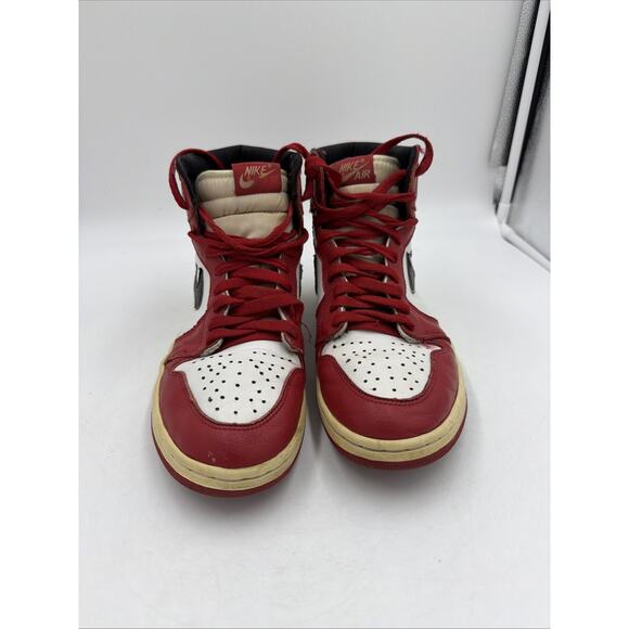 Size 10.5 - Jordan 1 Retro High Chicago 1994 - Picture 1 of 8